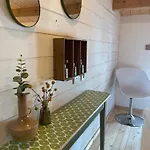La Muscardine Avec Ferienhaus *