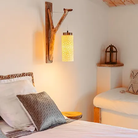 La Muscardine Avec Nuaille-d'Aunis