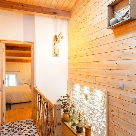 La Muscardine Avec Nuaille-d'Aunis