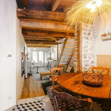 Hébergement de vacances La Muscardine Avec