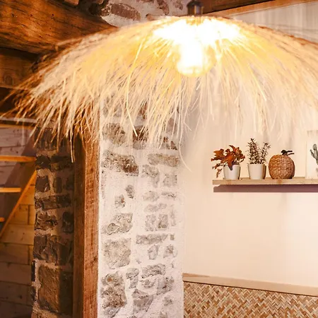 La Muscardine Avec *