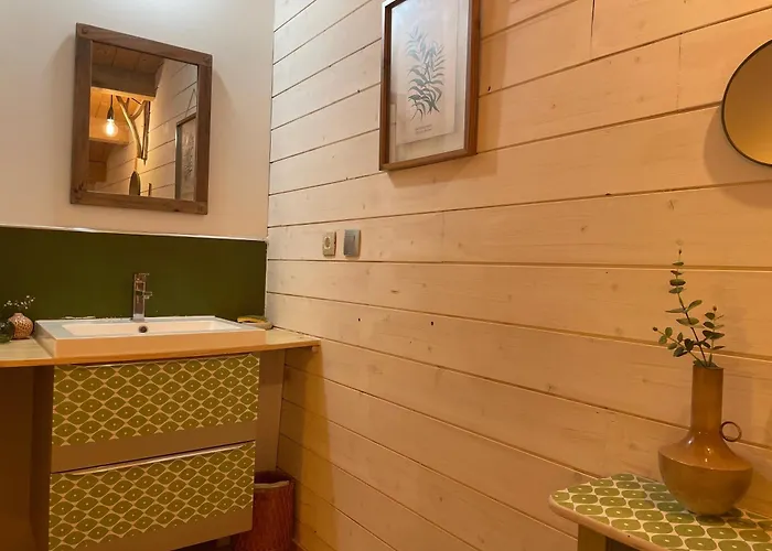 La Muscardine Avec *